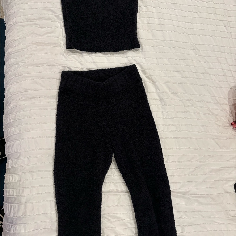 SKIMS 2 Piece Cozy Lounge Set - Picture 6 of 10